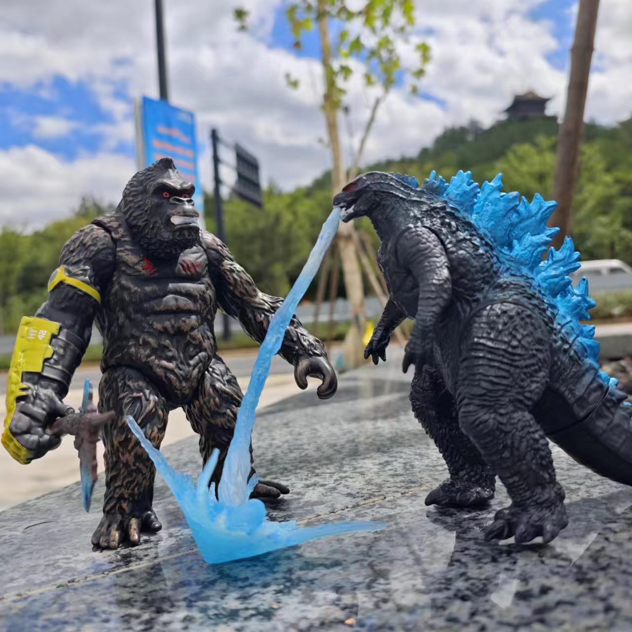 New Godzilla Breath Action Fig - Renewable Energy Kids recension och pris