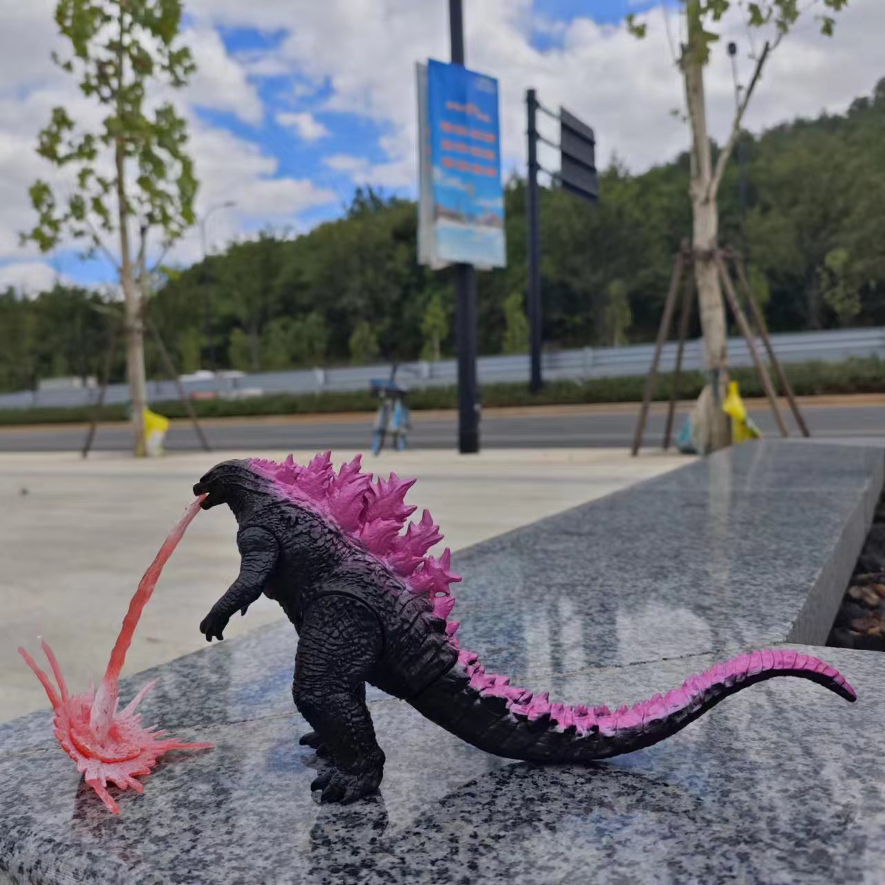 New Godzilla Breath Action Fig - Renewable Energy Kids recension och pris